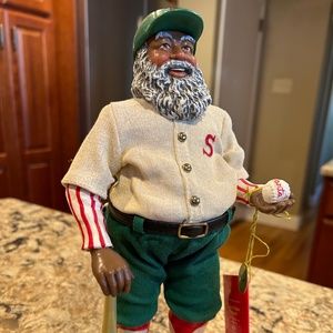 CLOTHTIQUE POSSIBLE DREAMS SANTA